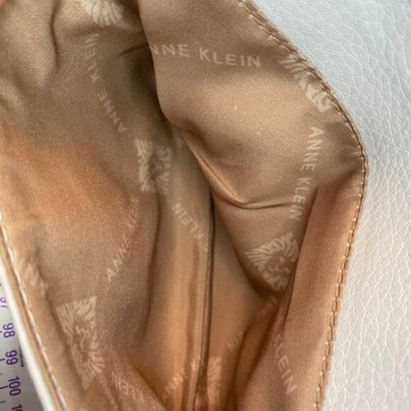 Anne Klein gray clutch bag - Picture 6 of 6